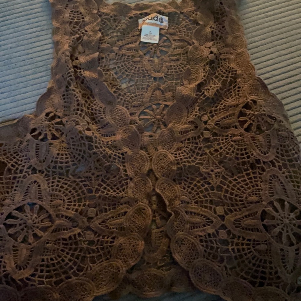 MUDD Girls crochet type vest (Sz L)